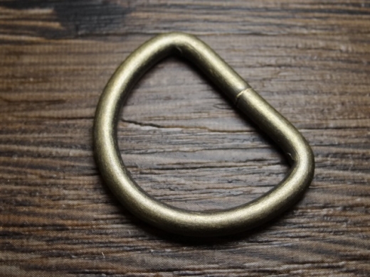 D Ring, Stahl, Farbe altmessing für ca.: 2,5 cm Riemen
