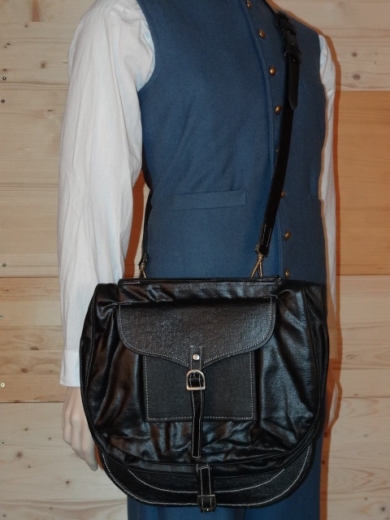 US Brotbeutel, Offiziers Haversack, Frontklappe, Optik geteert, Material: 100% Baumwolle, Lederriemen mit Eisenschliee