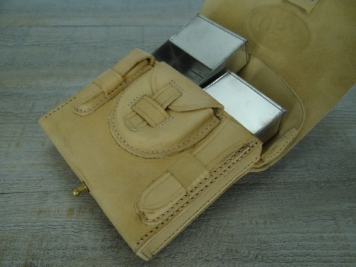 Navy Patronentasche USN naturbraun, Material: Leder, Einsatz: Blech verzinnt