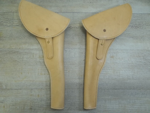 Holster 1860 rechte Hand naturbraun frhes Modell, Material: Leder, Verschluknopf Messing