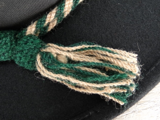 Hutkordel grn/buff fr Medical, 100% Wolle