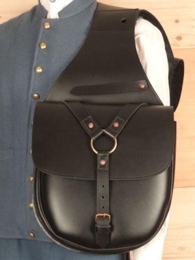 Satteltasche 1840 - 1870 saddle bag, Material: Leder, Schlieen Messing