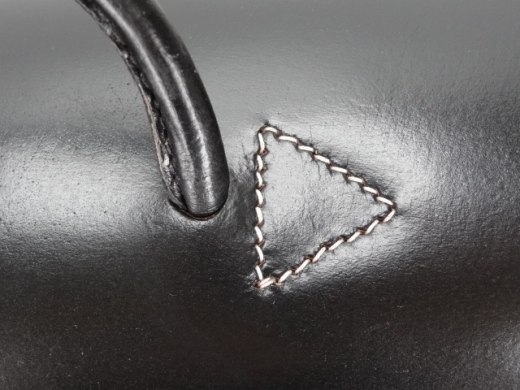 cavalry leather tool box, Material: Leder, Schlieen Eisen