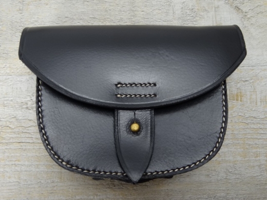britische Volunteer Patronentasche mit Zndhtchentasche innen, schwarz, Material: Leder