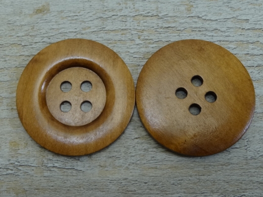 Holzknopf, 4 Loch, Capeknopf, mittelbraun ca. 5,0 cm, Preis pro Stck