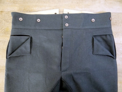 CS / US Hose mittelblau / skyblue, fr Mannschaft mit Reiteinsatz, Eselsohr-Taschen, 100% Wolle