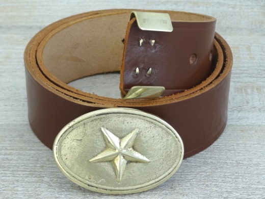 Koppel russet mit Texas Vollmessing Schlie�e und Beltkeeper, Material: Koppel Leder, Schlie�e + Beltkeeper Messing