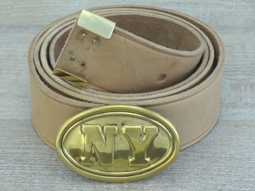 Koppel natur mit NY Schliee + Beltkeeper Material: Koppel Leder, Schliee Messing gestanzt bleigefllt, Beltkeeper: Messing