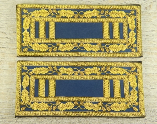 Schulterstcke Captain Infanterie Eichenlaub