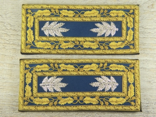 Schulterstcke Lieutenant Colonel Infanterie Eichenlaub