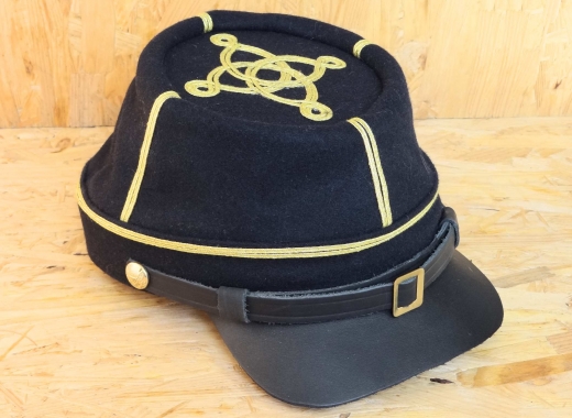 CS / US Kepi dunkelblau Captain, auen 100% Wolle, Futter 100% Baumwolle, Schirm / Schweiband 100% Leder