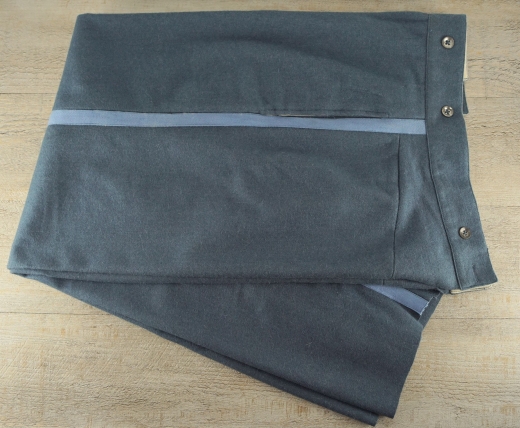 US/CS Hose mittelblau, mit hellblauem Streifen, 100% Wolle