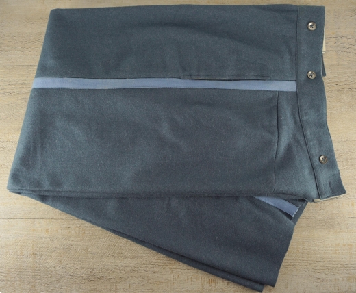 US/CS Hose mittelblau, mit hellblauem Streifen, 100% Wolle