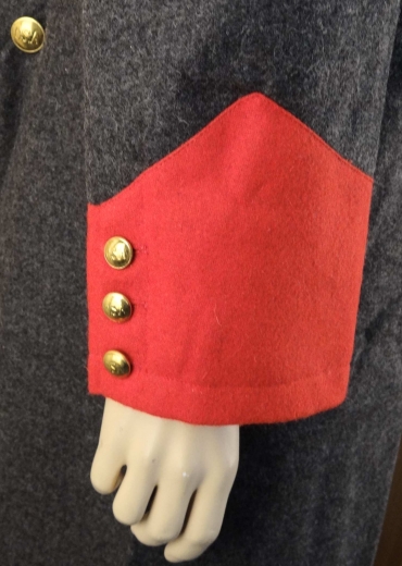 CS Frock Coat dunkelgrau, 2 reihig, rote Aufschlge, 14 CSA Knpfe, 100% Wolle, Futter 100% Baumwolle