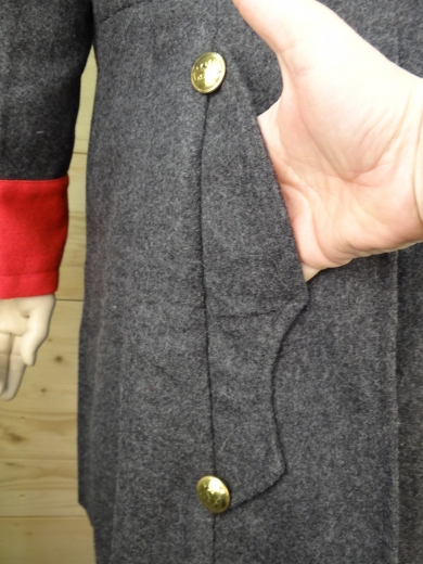 CS Frock Coat dunkelgrau, 2 reihig, rote Aufschlge, 14 CSA Knpfe, 100% Wolle, Futter 100% Baumwolle