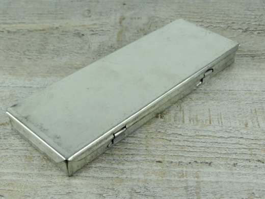 Tin Box fr diversen Kleinkram / Sewingkit, Mae: ca. 19,0 cm x 7 cm x 1,7 cm, Material: Weiblech verzinnt