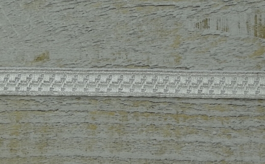 1 m silberfarbenes Band, 1,3 cm breit, (6,00 /m),