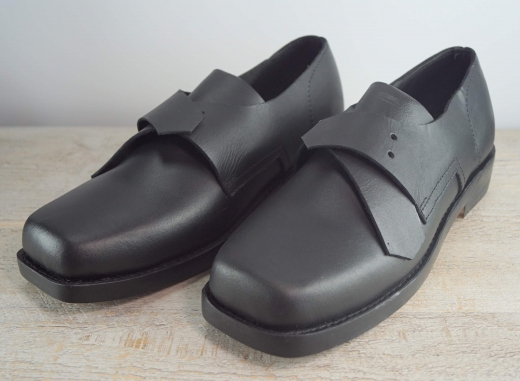 Schnallen/Schnrschuhe schwarz, glattes Oberleder, eckige Form, Material: Oberleder, Futter, Sohle 100% Leder