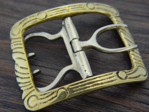 Schuhschnallen ornamentiert, fr Riemen bis ca. 3,2 cm, Material: Messing, Preis pro Paar
