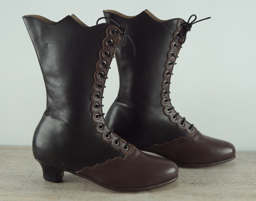 schwarz/braune Leder Stiefelette, hoher Absatz, Material: Oberleder, Futter, Sohle 100% Leder