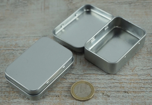 Klapp-Dose, rechteckig, klein, Pillendose, silberfarben, Material: elektrolytisches Weiblech
