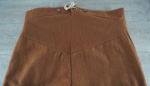 CS Hose butternut, fr Mannschaft, hinten hoch, 100% Wolle