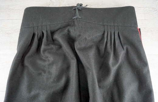 preuische napoleonische Woll Hose schwarz mit schmalen roten Streifen, 100% Wolle