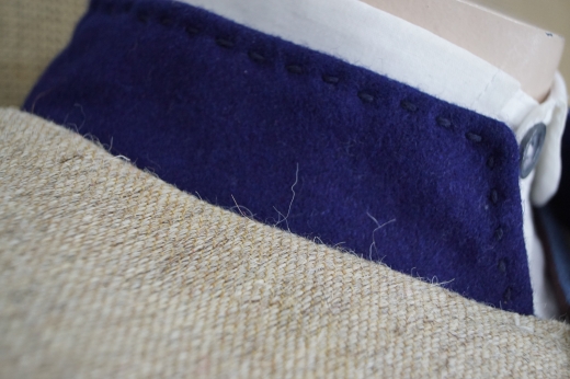 CS Frock Coat Jeanwool-Optik, natur / Waffenfarbe blau, 1 reihig, 9 Holzknpfe, 100% Baumwolle, Aufschlge 100% Wolle