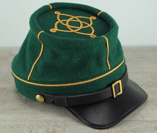 CS Kepi hellgrn Lieutenant, auen 100% Wolle, Futter 100% Baumwolle, Schirm / Schweiband 100% Leder