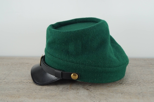 hellgrnes Kepi, auen 100% Wolle, Futter 100% Baumwolle, Schirm / Schweiband 100% Leder