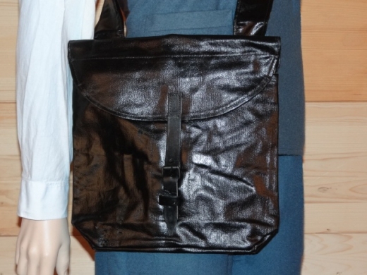 US Brotbeutel, Haversack, klein, Optik geteert, 100% Baumwolle beschichted, Lederriemen