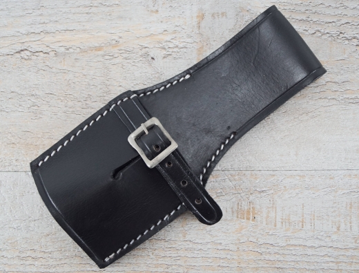 Frosch fr Enfieldlbajonett, Koppelschuh mit Metallschliee, Mae: ca. 21,5 cm x 9,3 cm, Material: Leder, Schliee: Metall