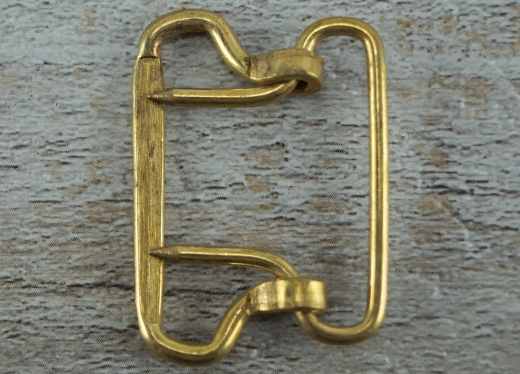 Westenschliee / Hosentrgerschliee gro, Gurtbreite bis ca. 3,1 cm, Material: Messing