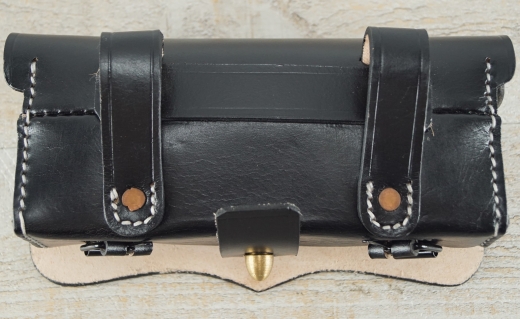 Karabinerpatronentasche schwarz mit Einsatz, CS geprgt, Material: Leder + Holzeinsatz