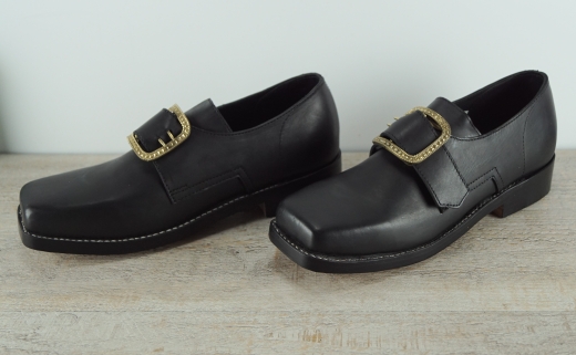 Schnallenschuhe schwarz, glattes Oberleder, eckige Form, mit Schuhschnalle, Material: Oberleder, Futter, Sohle 100% Leder