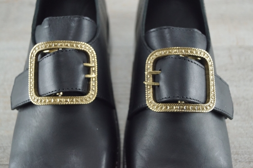 Schnallenschuhe schwarz, glattes Oberleder, eckige Form, mit Schuhschnalle, Material: Oberleder, Futter, Sohle 100% Leder