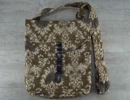 Haversack gemustert, Lederverschlu mit Rollenschliee, Material: 100% Baumwolle, Lederriemen, Metallschliee