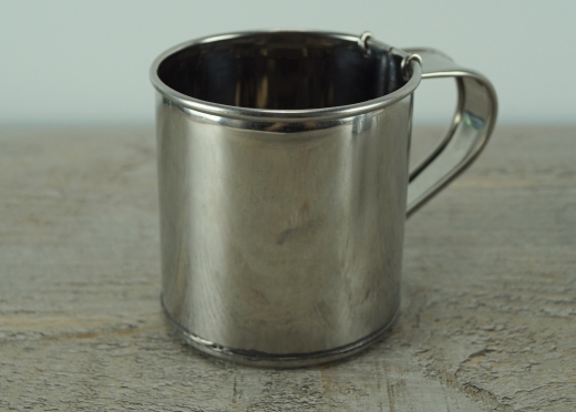 Tasse klein, ca. 300 ml, stainless, ca. 8 x 8 cm, Material: Edelstahl geltet
