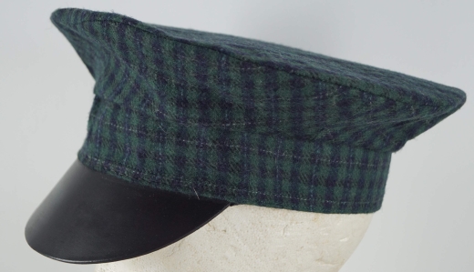 Forage Cap grn/blau kariert, auen 100% Wolle, Futter 100% Baumwolle, Schweiband + Schirm 100% Leder