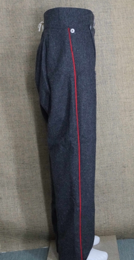 preuische napoleonische Woll Hose dunkelgrau mit roter Wollbiese, 100% Wolle