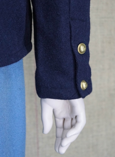 US NY Shell Jacket dunkelblau, Waffenfarbe hellblau paspeliert, Oberstoff: reine Wolle, Futter: 100% Baumwolle