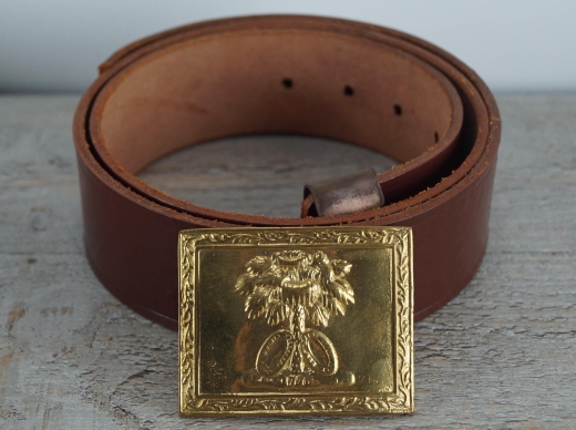 Koppel russet mit South Carolina Vollmessing Schliee mit Belt Keeper, Material: Koppel Leder, Schliee + Beltkeeper Messing