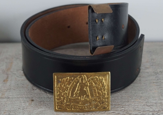 Koppel schwarz mit Virginia Kasten Schlie�e und Beltkeeper, Material: Koppel Leder, Schlie�e + Beltkeeper Messing