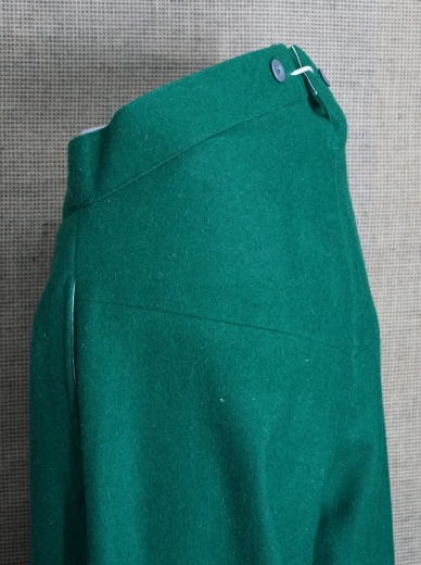 CS Hose hellgr�n, f�r Mannschaft, hinten hoch, 100% Wolle