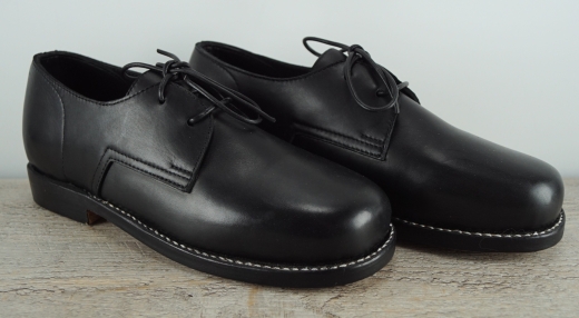 schwarze Halbschuhe zum Schn�ren, 1812 Milit�rschuh, Material: Oberleder, Futter, Sohle 100% Leder