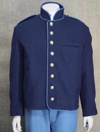 US NY Shell Jacket dunkelblau, Waffenfarbe hellblau paspeliert, Oberstoff: reine Wolle, Futter: 100% Baumwolle