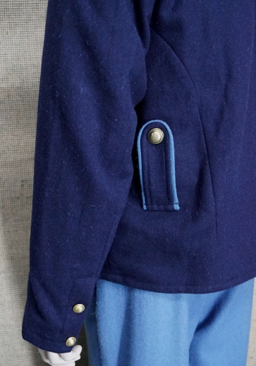 US NY Shell Jacket dunkelblau, Waffenfarbe hellblau paspeliert, Oberstoff: reine Wolle, Futter: 100% Baumwolle