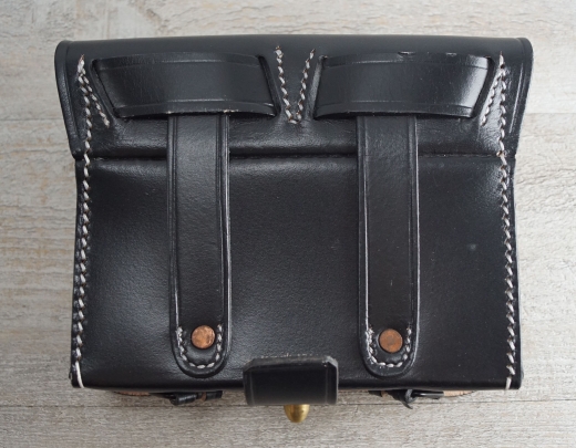 Patronentasche M1861 schwarz cal. 58, Material: Leder, mit Blecheinsatz verzinnt