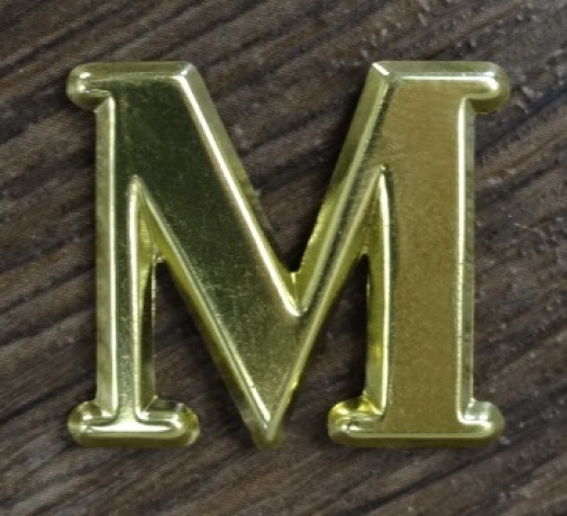Kompaniebuchstabe M aus Messing