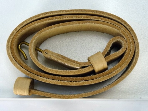 Gewehrriemen 3 Band Enfield naturbraun, ca. 123 cm, Material: Leder mit Messinghaken